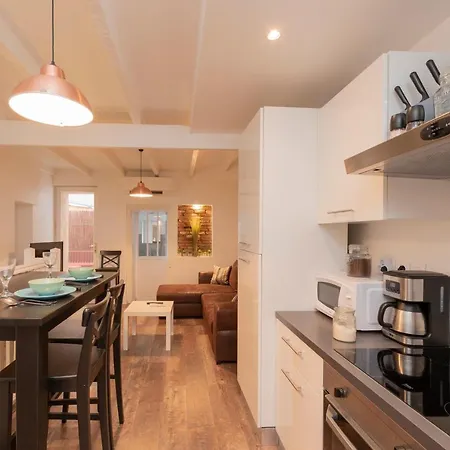 L'aubuisson - Climatise Avec Terrasse Privee *